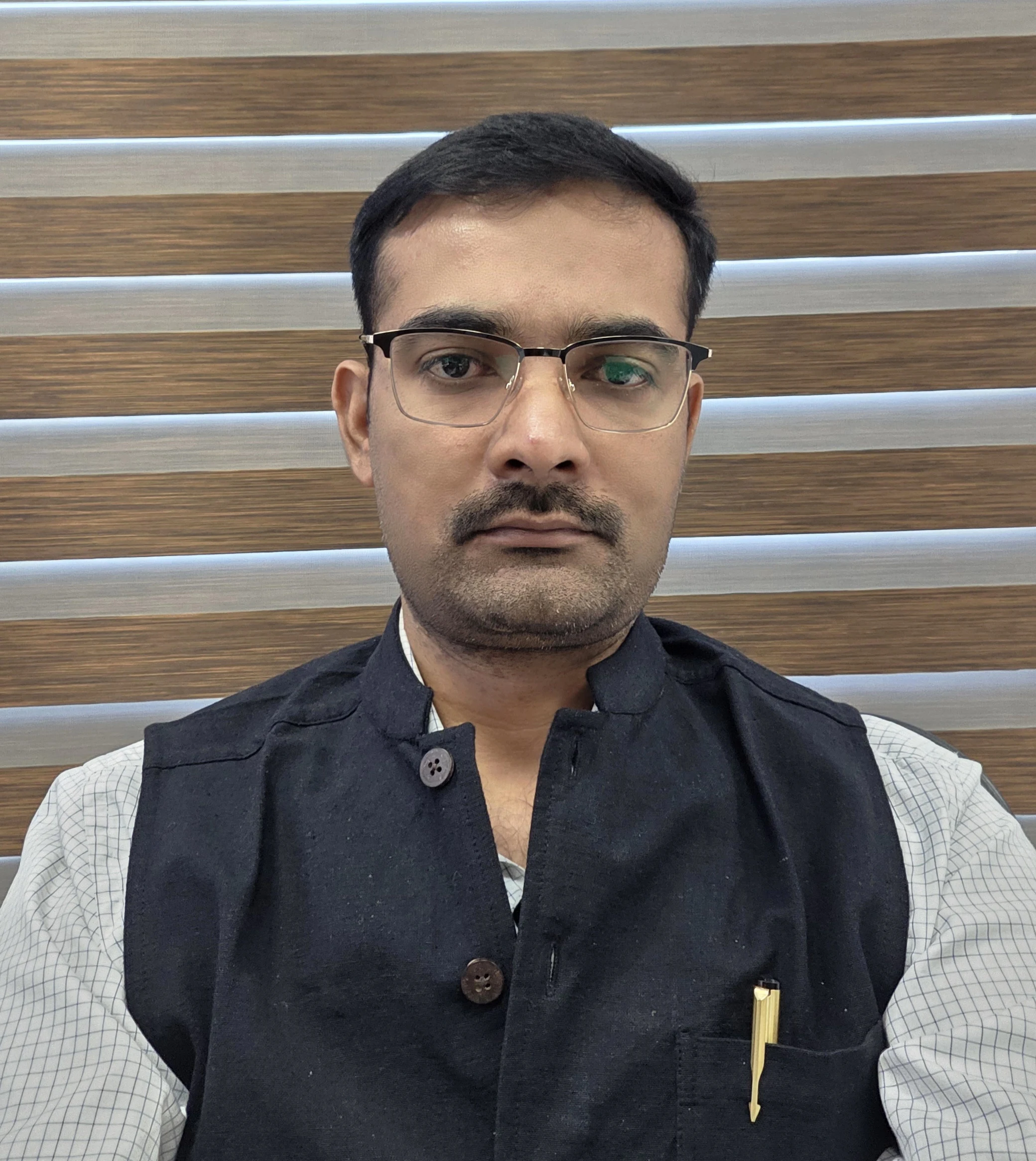 Mr Saurabh Tiwari